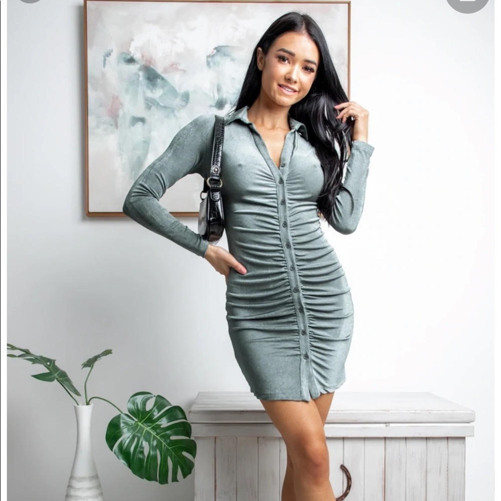 COLLARED BUTTON UP DRESS